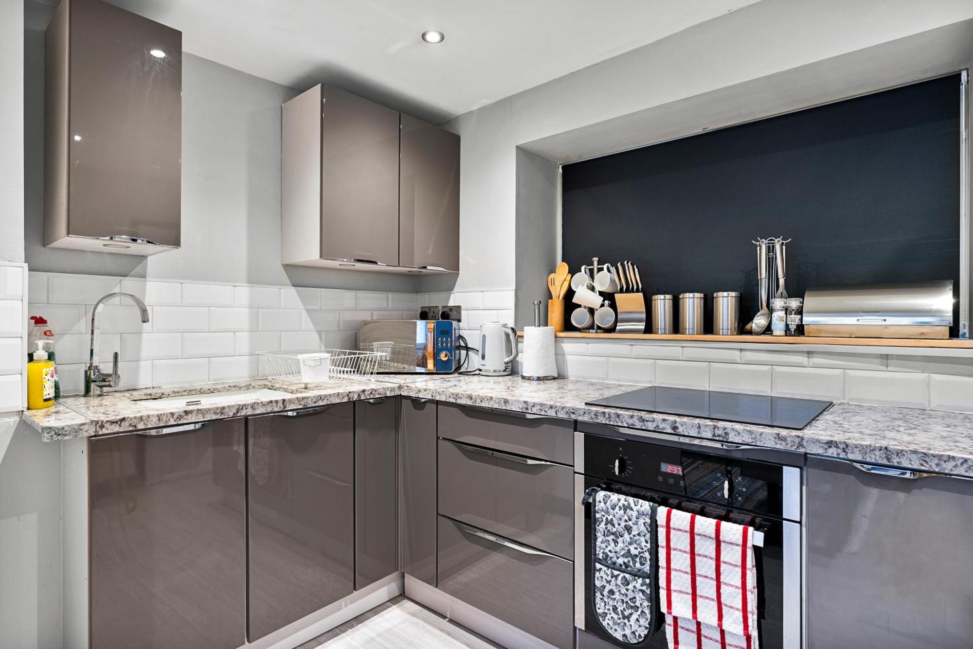 30 Percent Off! Elegant Cottage Of Whitby - Sleeps 5 Екстериор снимка